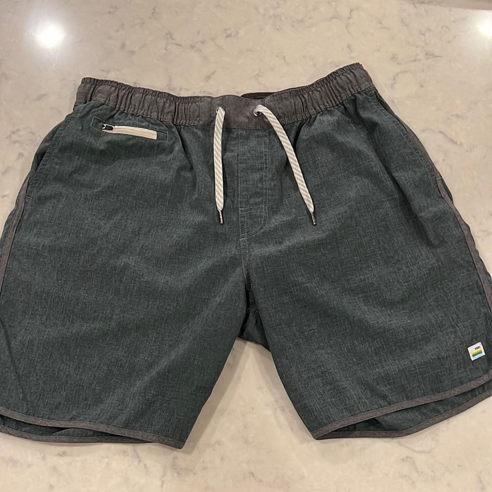 Vuori Banks Short Size XL